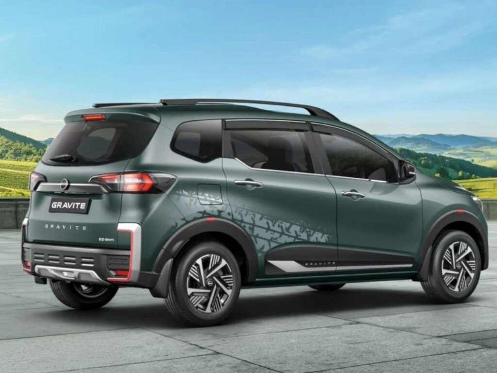 भारत की 10 सबसे सस्ती 7-सीटर कारों में Nissan Gravite शामिल NissanGravite 7SeaterCars AffordableCars CarMileage AutoNews
