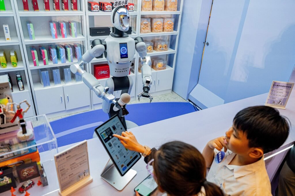अमेरिका की तुलना में चीन में AI को लेकर डर कम क्यों? Why is China less worried about an AI dystopia than the US